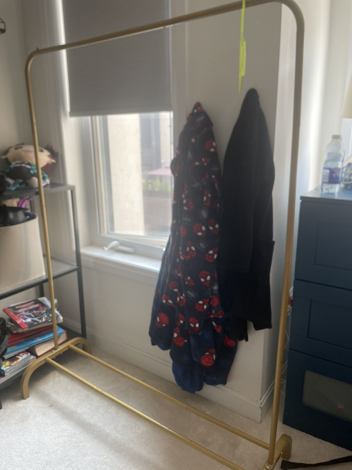 Gold Clothing Rack image indicator(2)