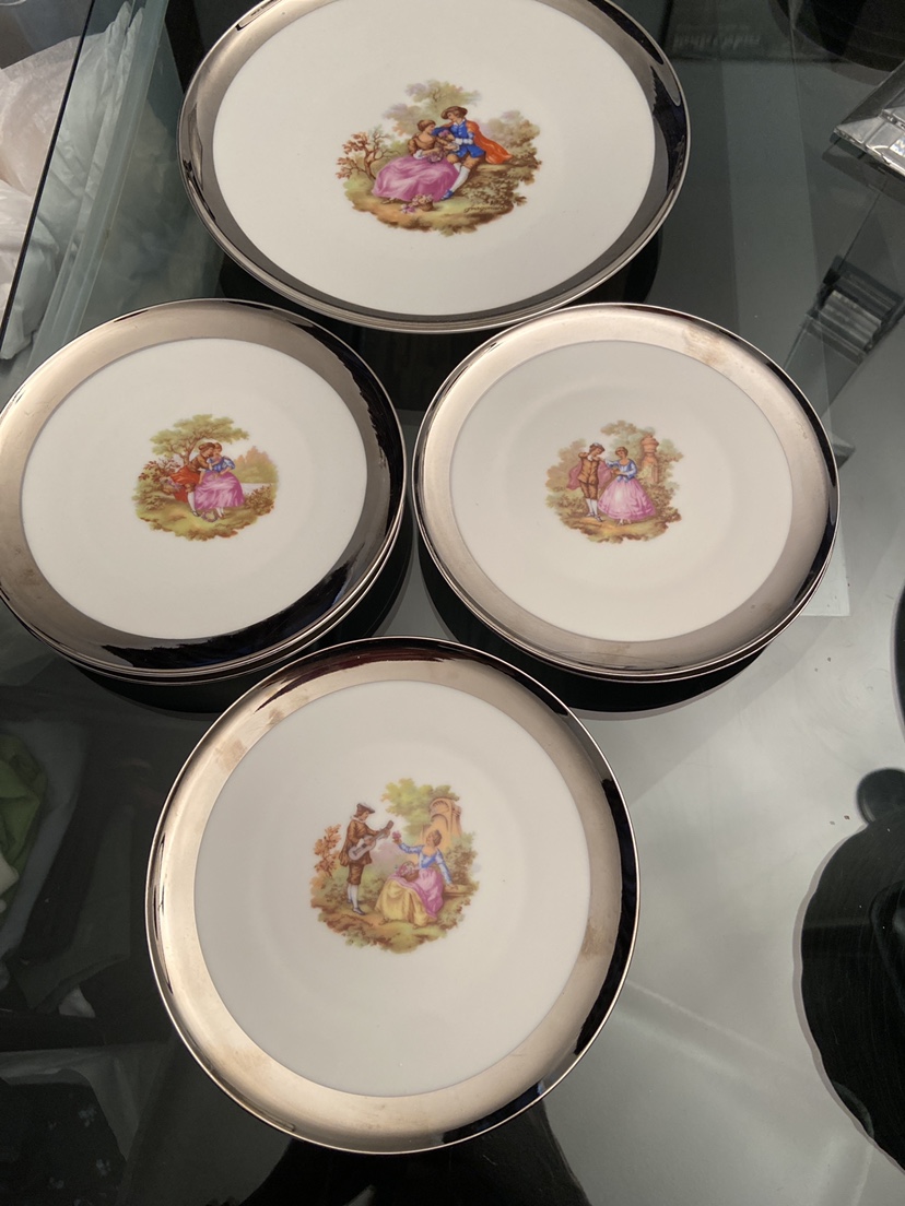 Cake plates thumbnail