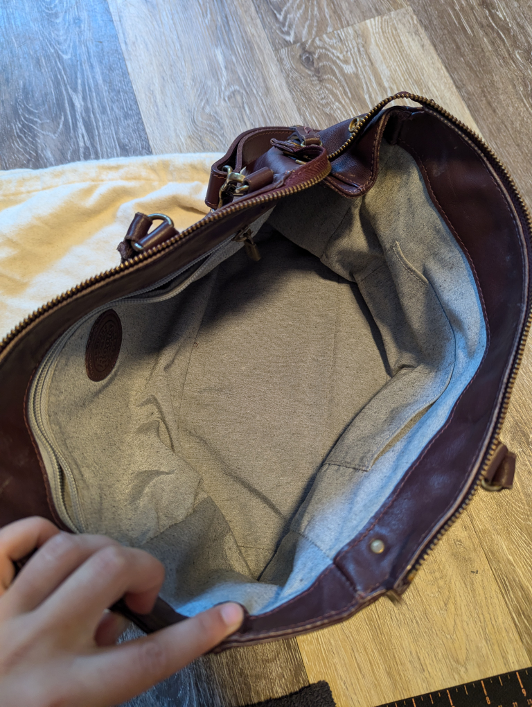 Roots Genuine Leather Handbag image indicator(4)