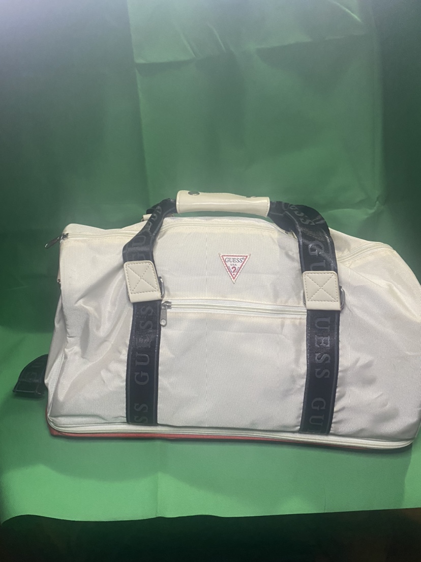 Guess Travel Bag image indicator(3)