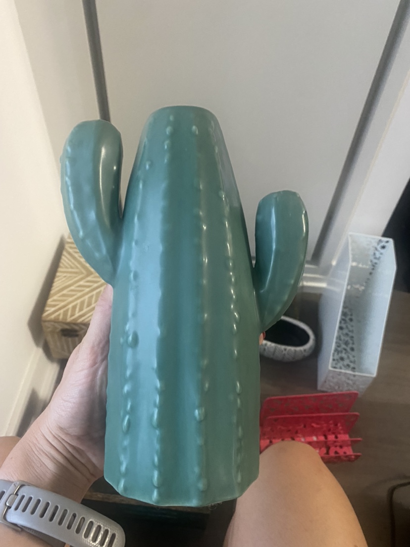 Bundle of home decor items image indicator(8)