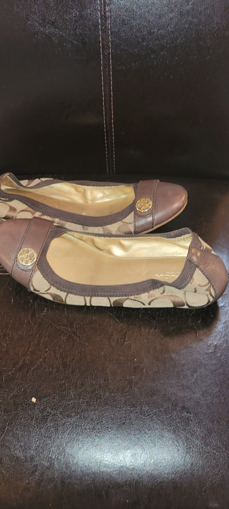 Coach Signature Flats Size 6