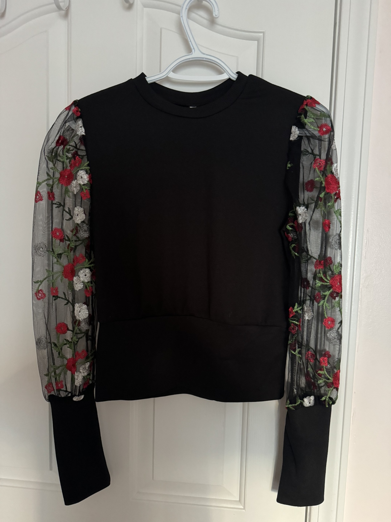 Black Floral Puff Sleeve Top