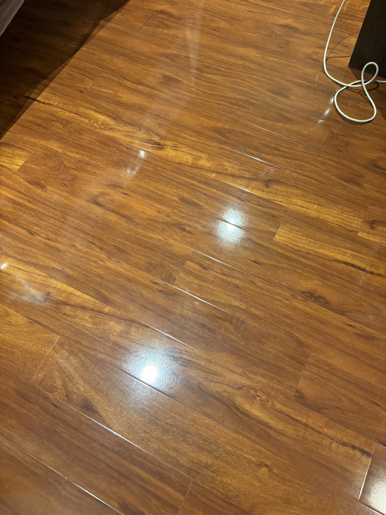 Laminate flooring 500 sqft - photo 4