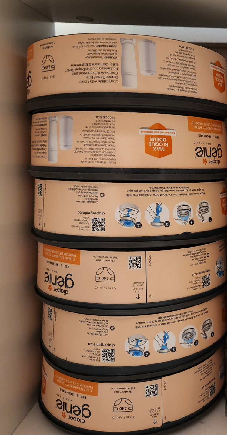 Diaper Genie Complete with refill. image indicator(2)