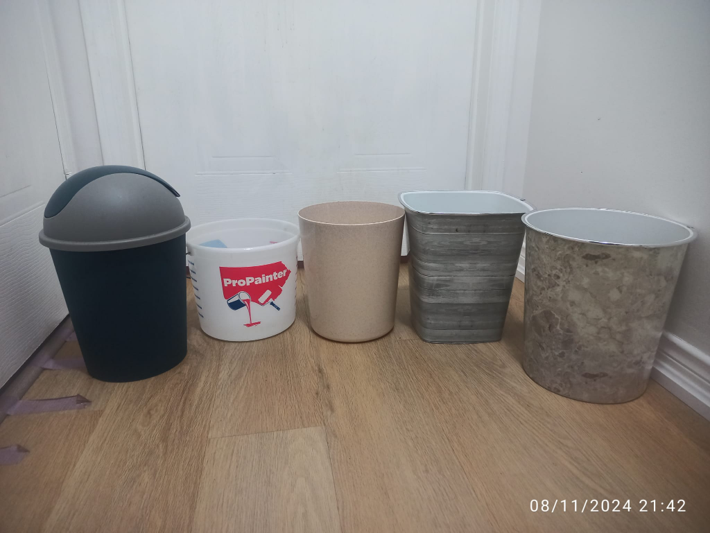 Set of 4 Trash Cans + 1 small paint bucket(unused) thumbnail