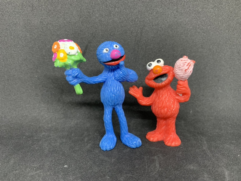 Vintage Lot of 6 Muppet Miss Piggy Elmo McDonalds 1986 image indicator(2)