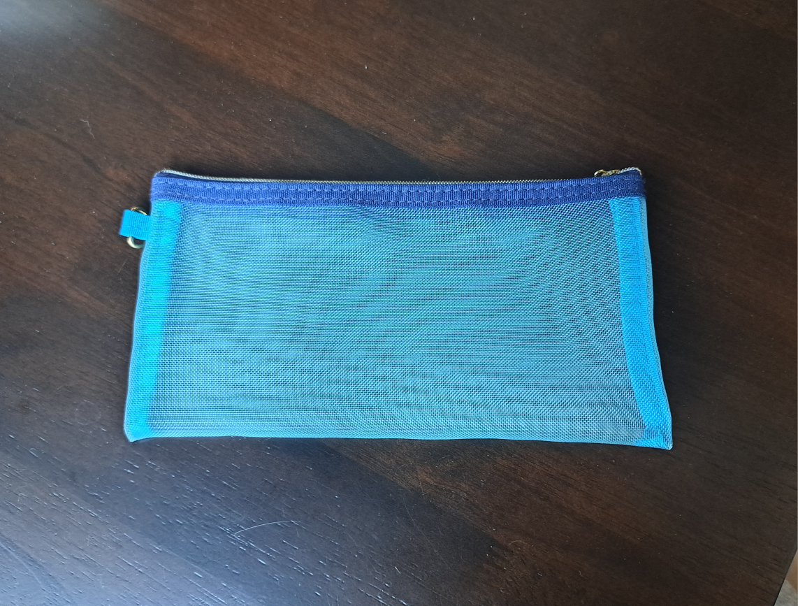 Mesh pencil case thumbnail