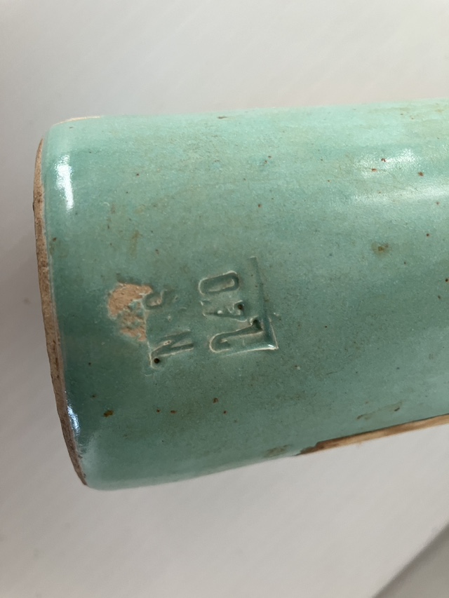 Vintage wine bottle image indicator(3)