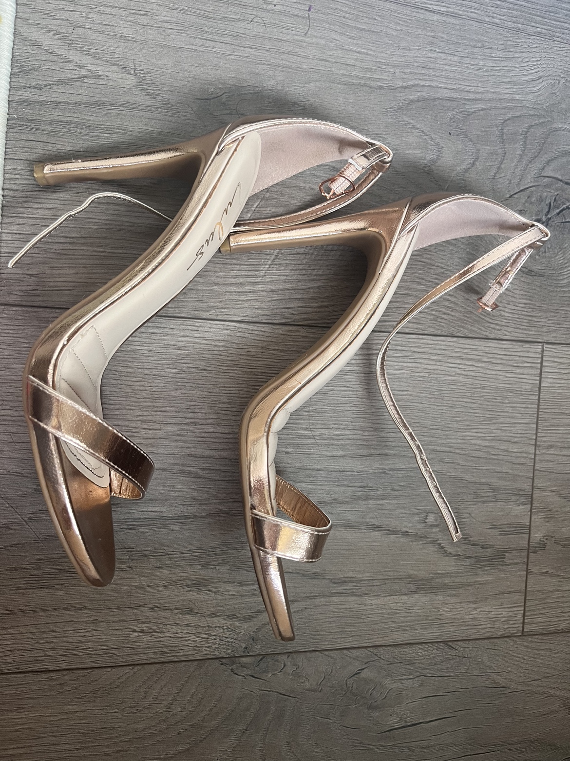 LULU'S Rose Gold heels US 8.5 image indicator(3)