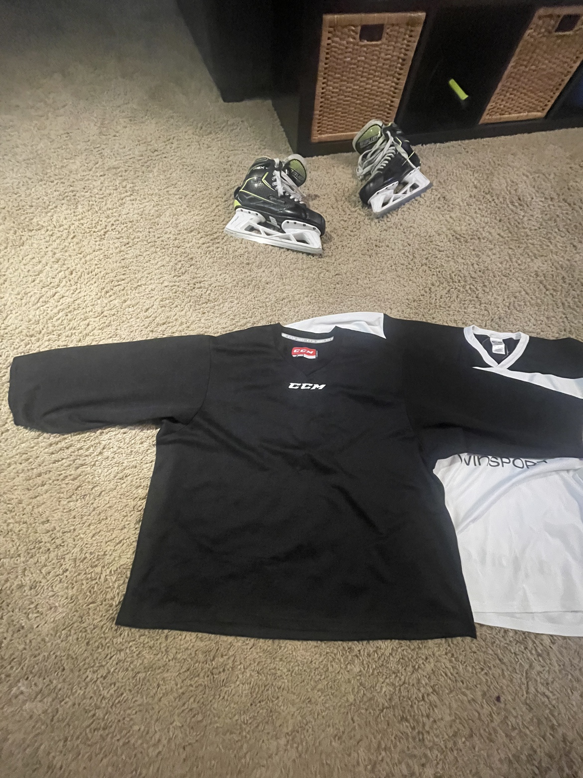 Free Player & Goalie Hockey Jerseys - photo 3