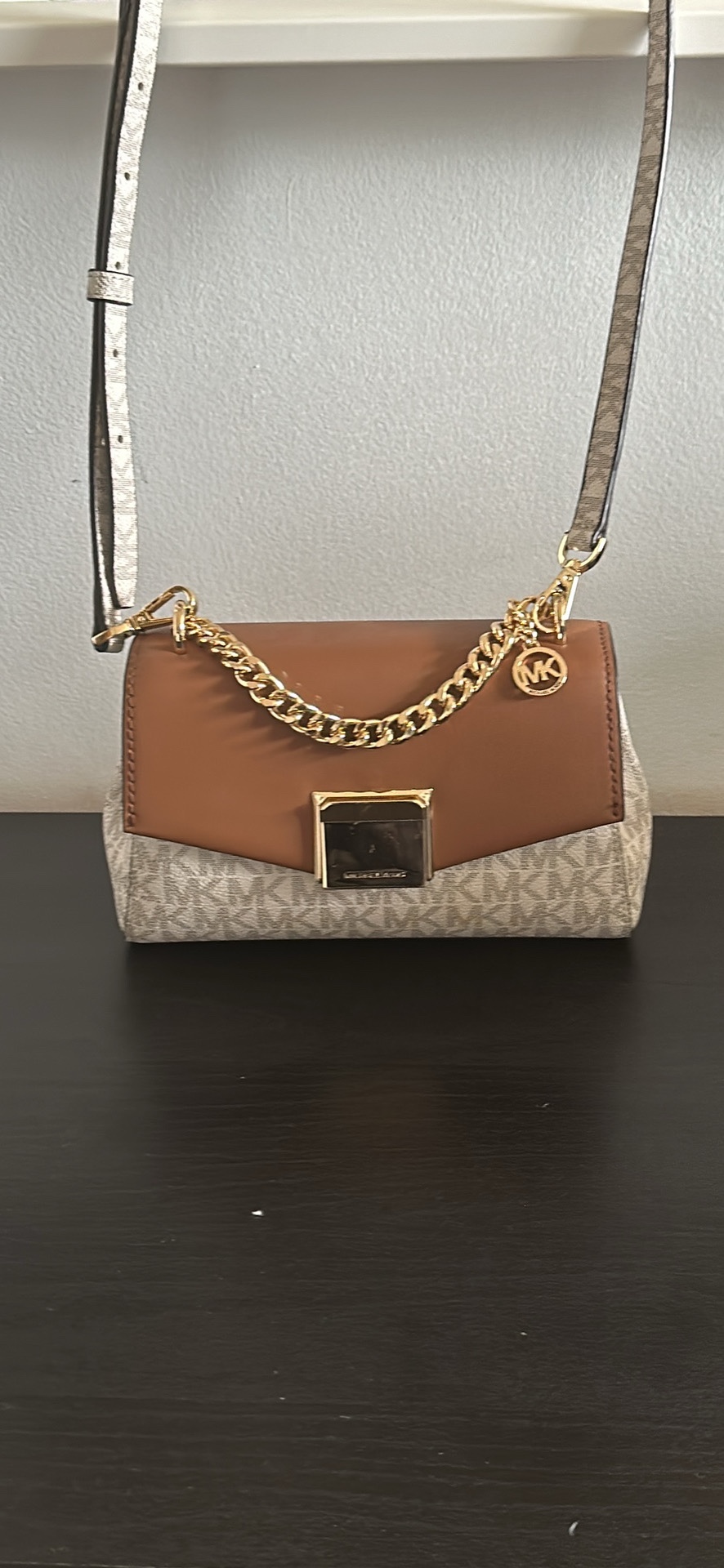 Michael Kors Small Crossbody Bag - photo 2