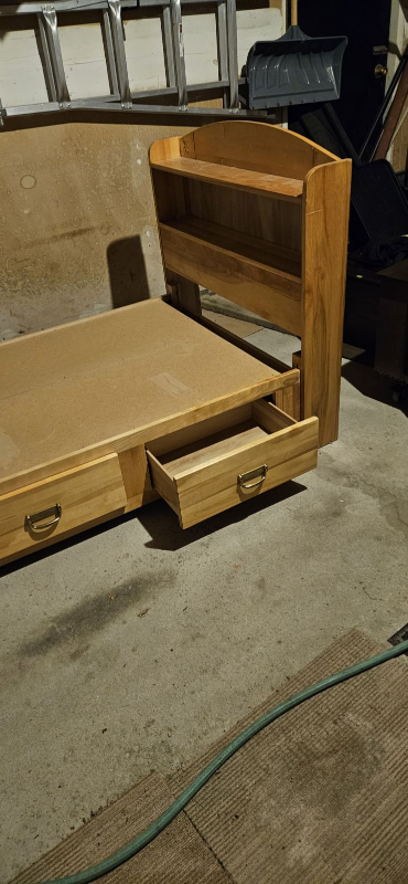 Captain's Bed #freecycle - photo 2