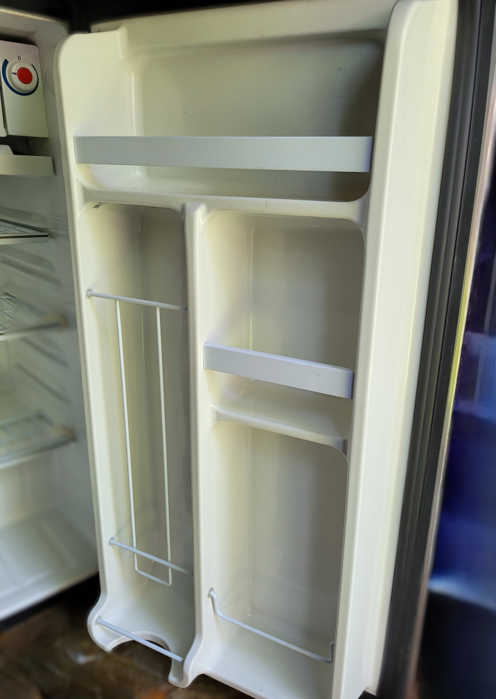 Danby Mini Fridge - photo 3