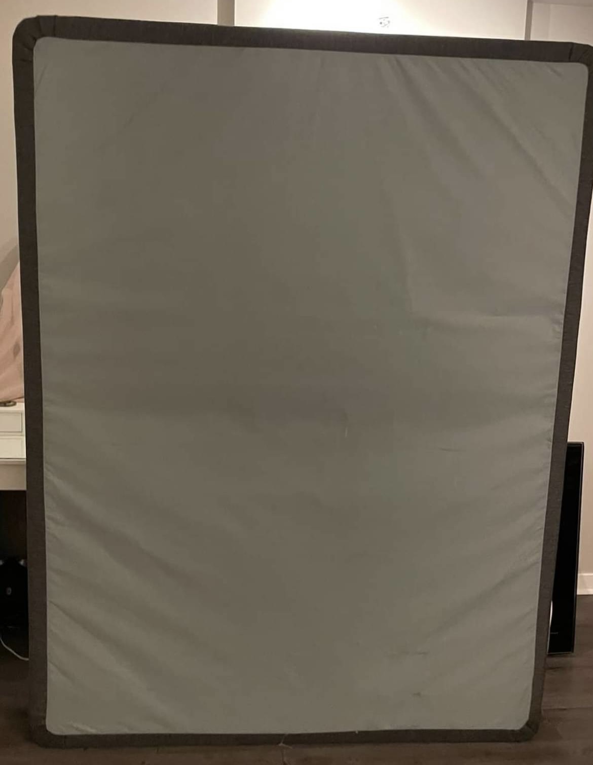 Box Spring - Like New - Queen Size
