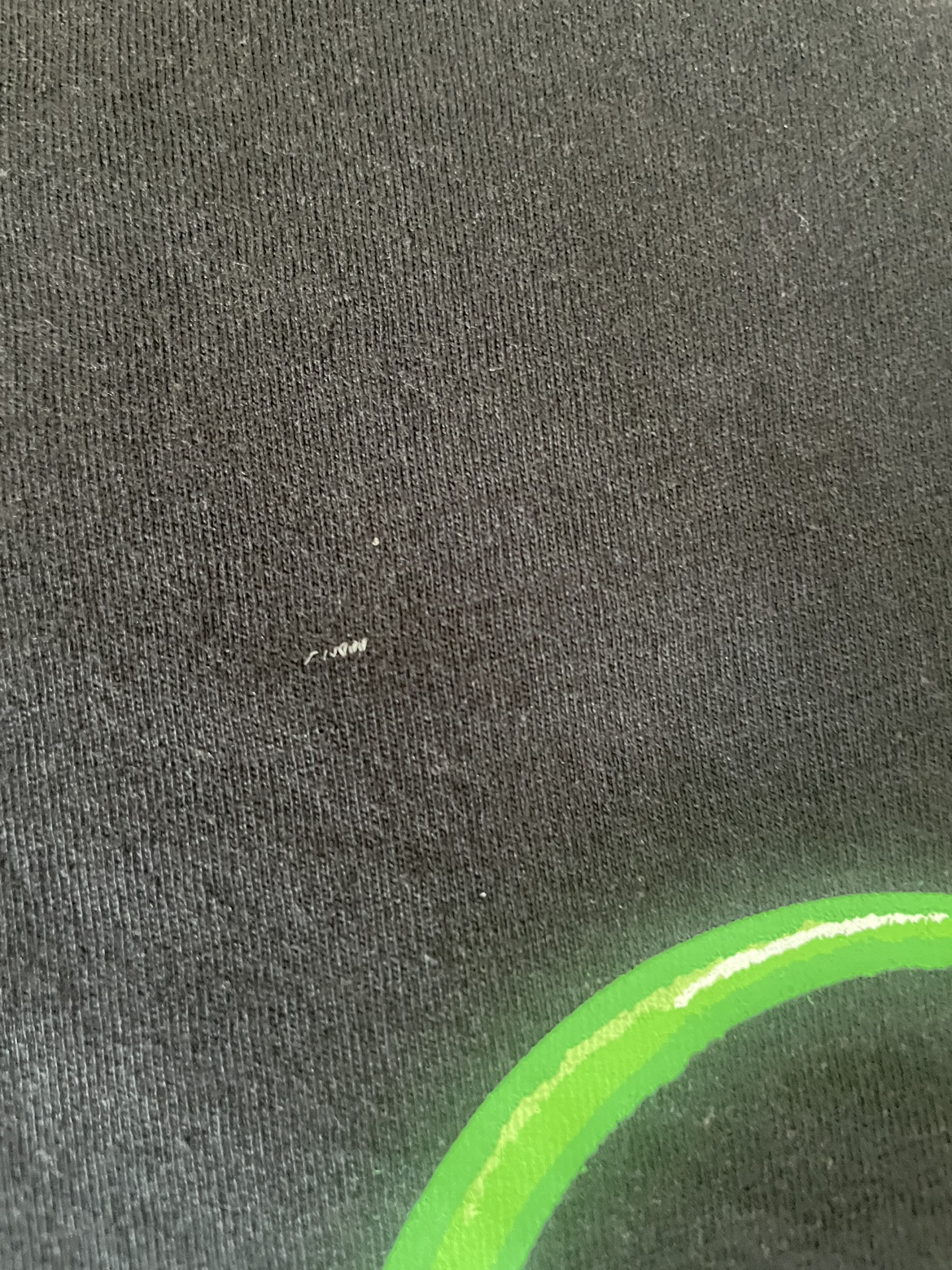 Never worn- Black & Green Clover Heart T-Shirt image indicator(5)