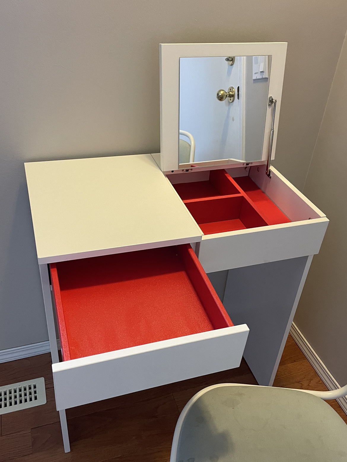 Ikea Vanity Desk - photo 2