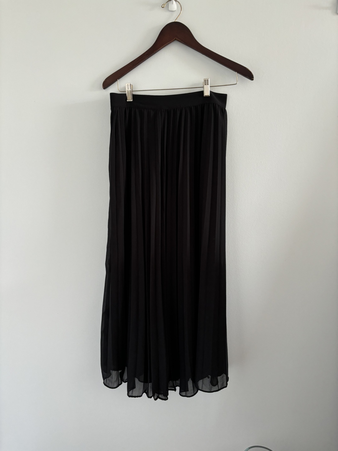 Fashion Nova | Black Pleated Skirt Set - S image indicator(5)