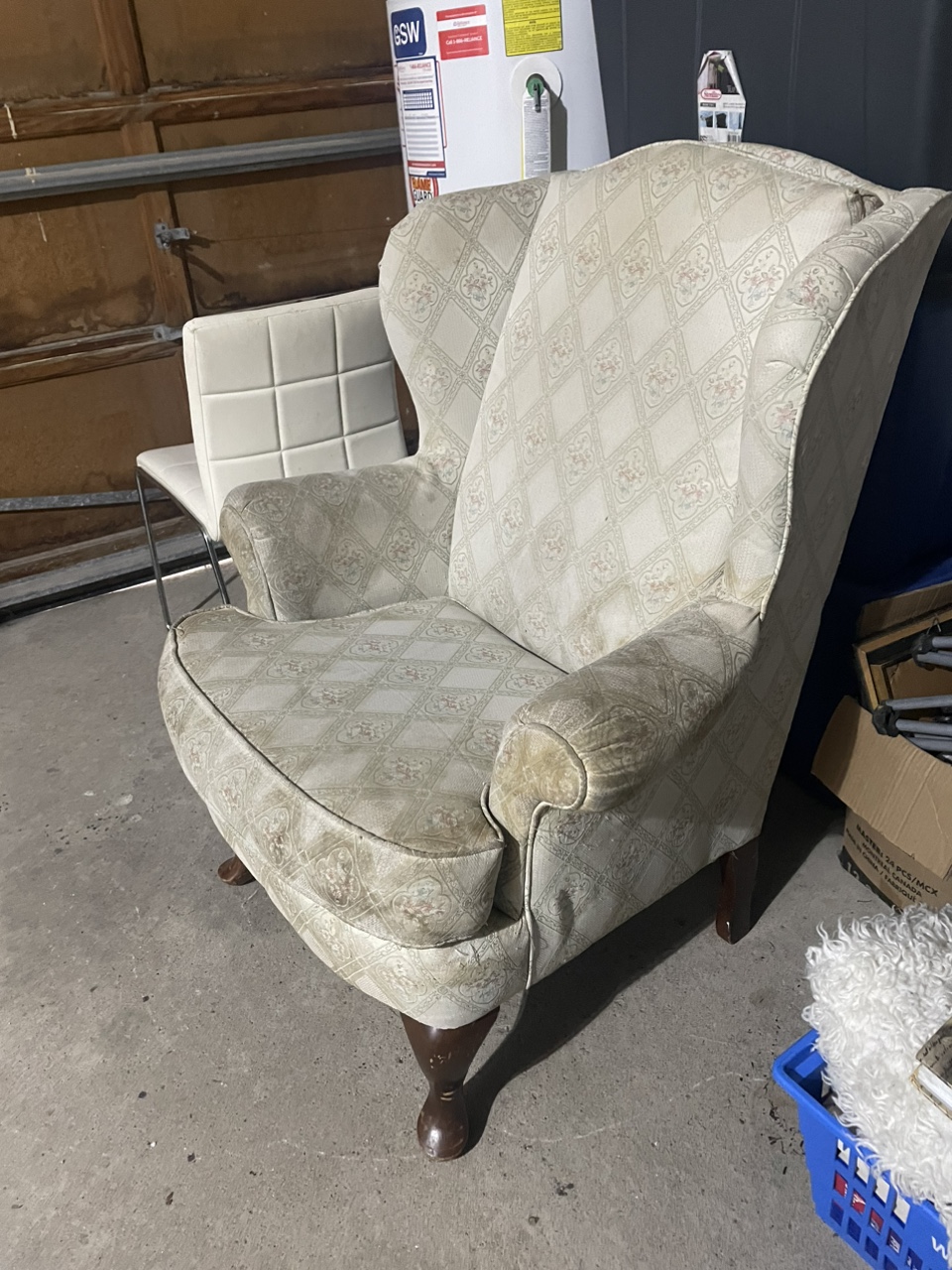 Wingback Chair image indicator(2)