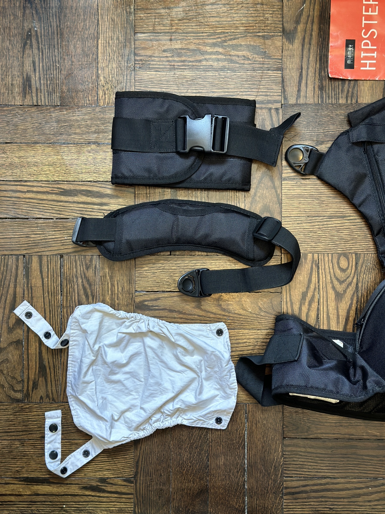 MiaMily Hipster Hip Seat Baby Carrier - photo 4