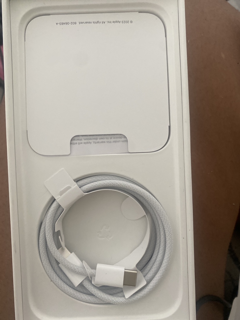 iPhone 15 plus - photo 4