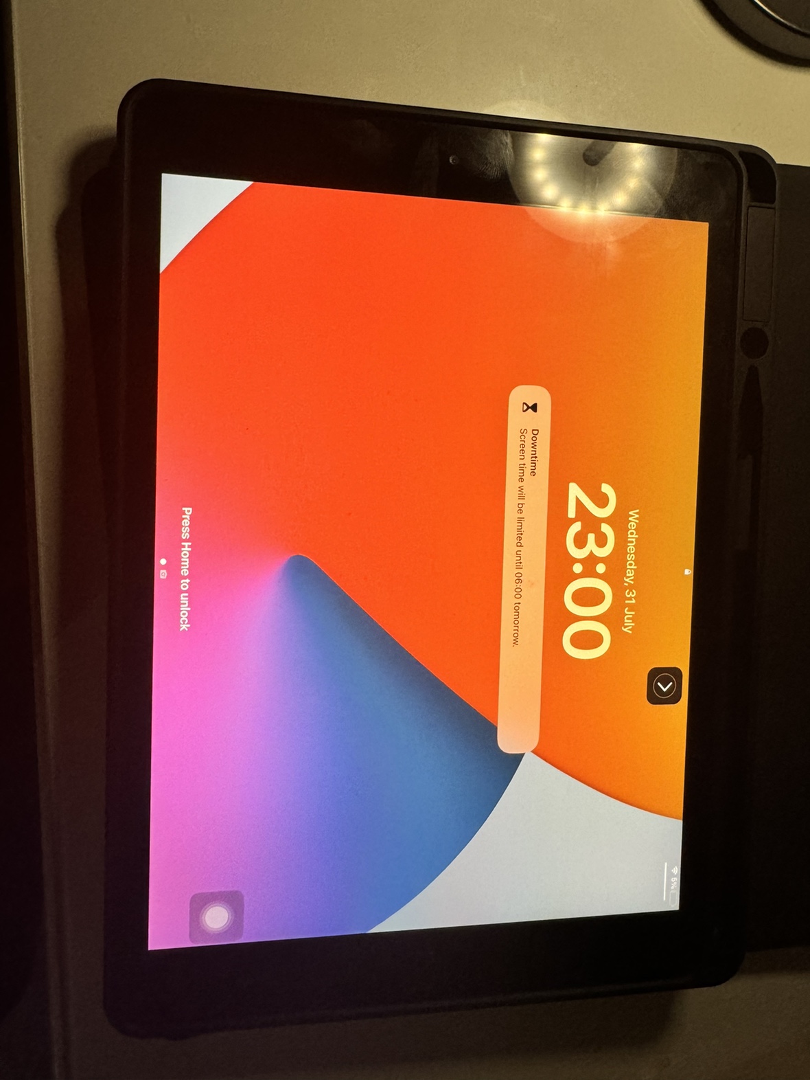 iPad 8 gen + keyboard case - photo 2