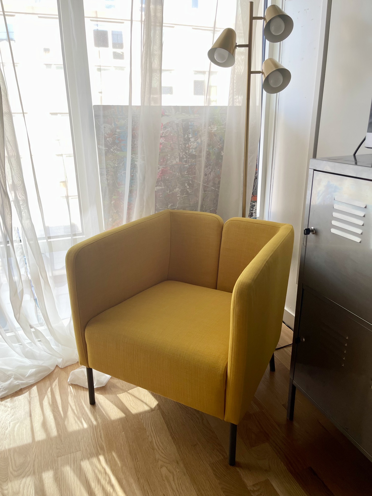 EKERÖ armchair in sunflower yellow