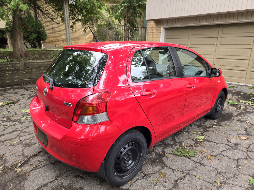 2009 Toyota Yaris - photo 5