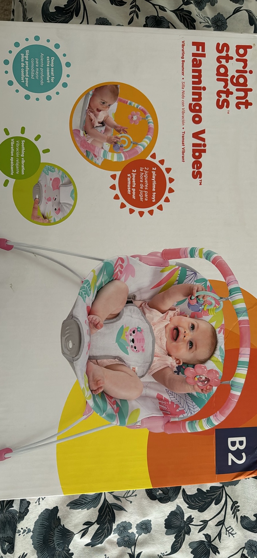 Vibrating bouncer for baby thumbnail