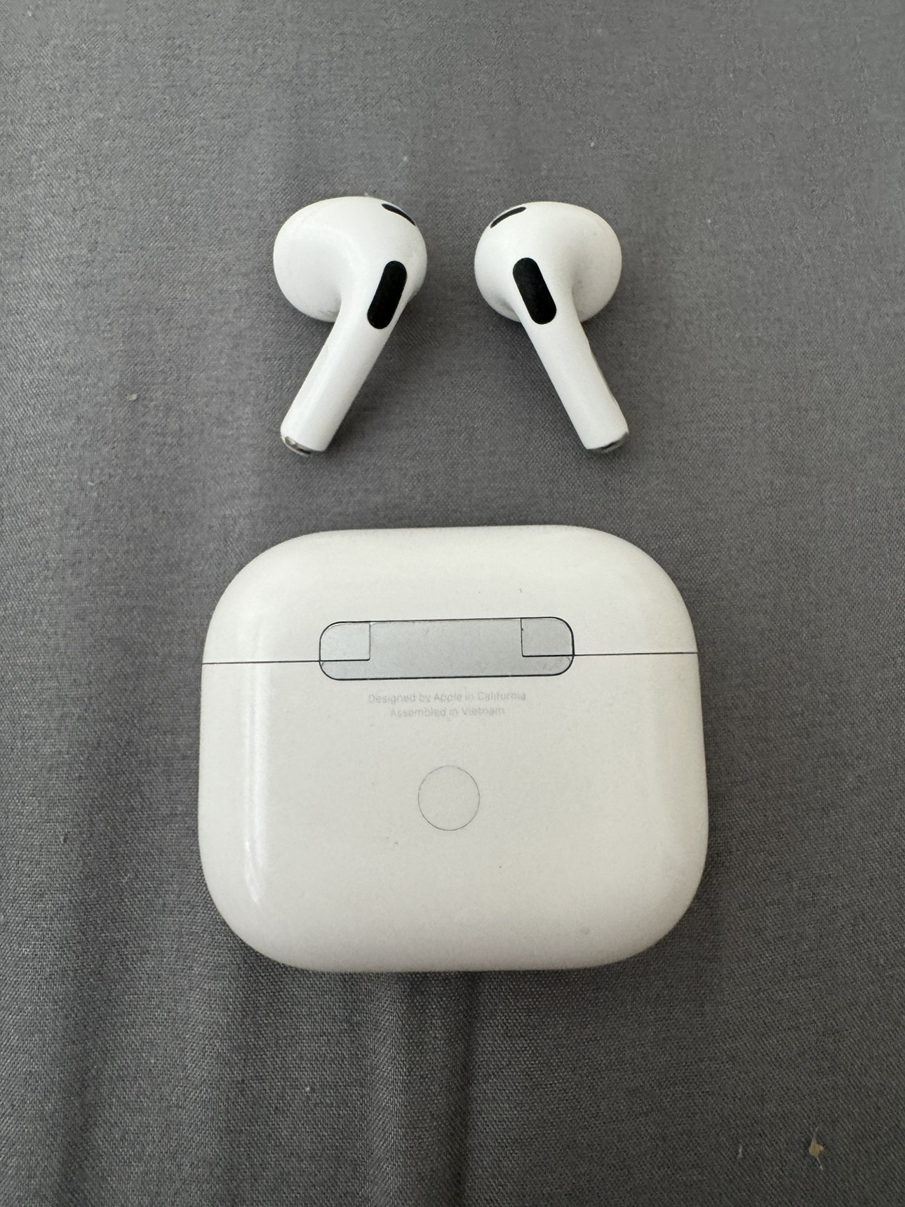 Apple AirPods 3rd Gen w/ AppleCare - photo 3