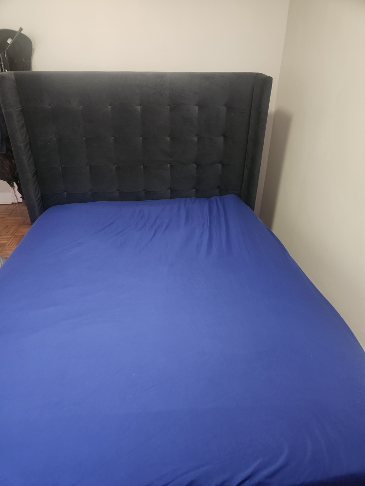 Queen Sized Bed Frame - photo 3