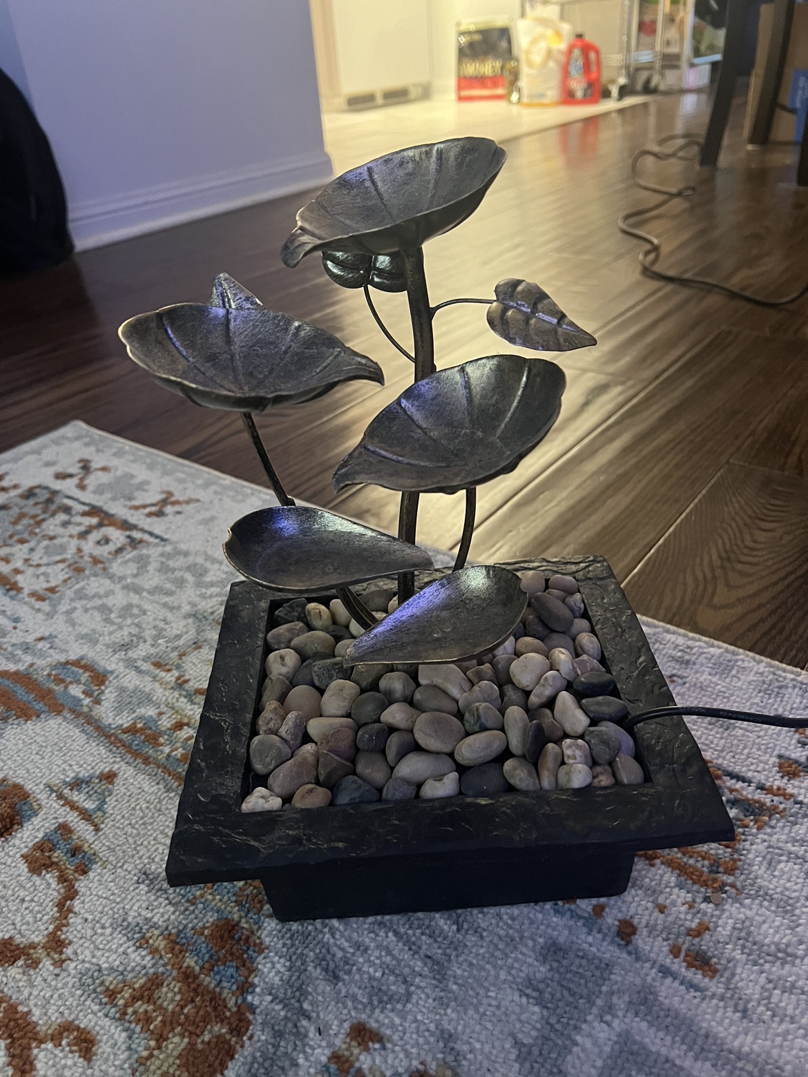 Decorative water fountain