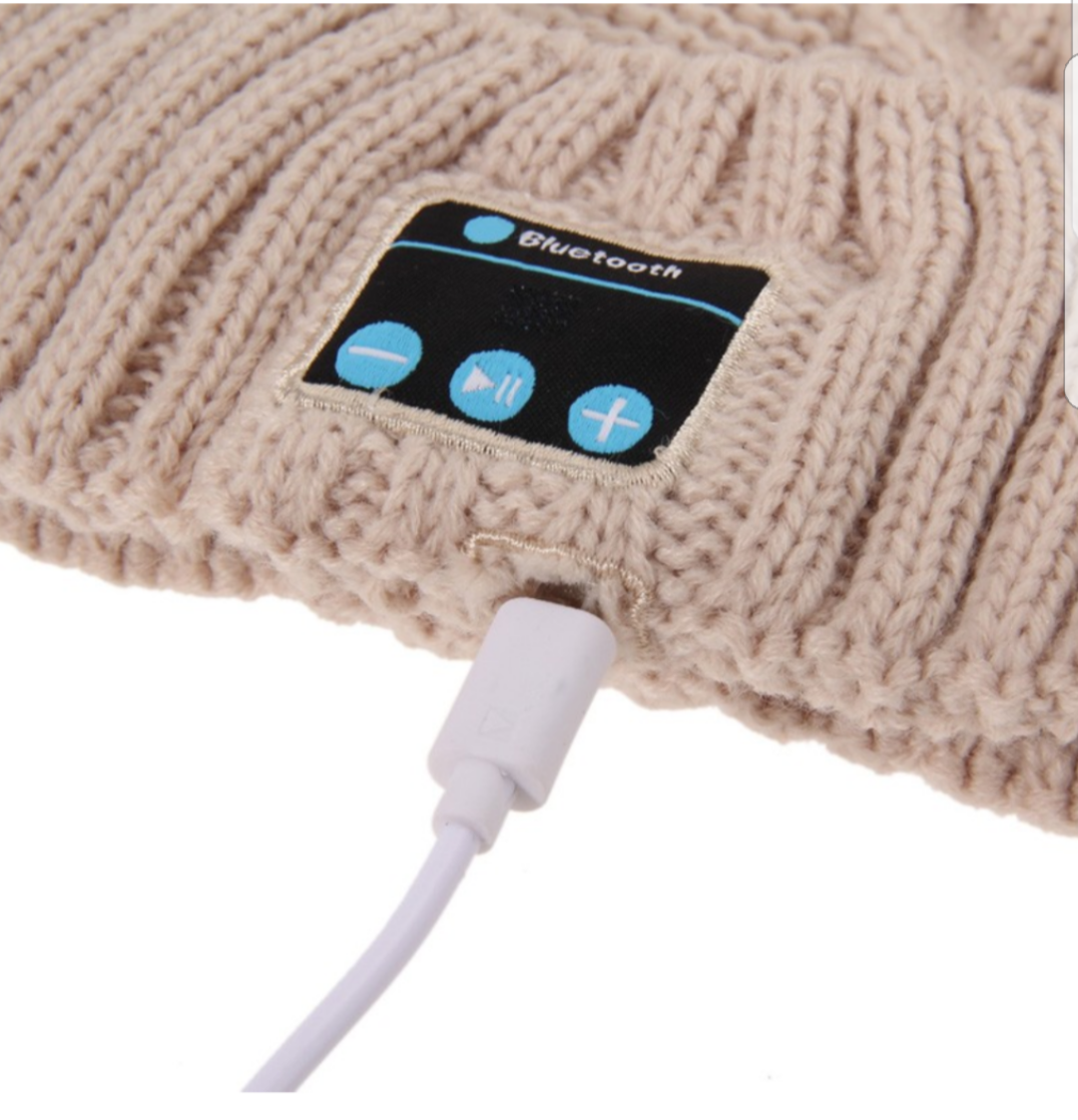 BRAND NEW 2024 HIGH QUALITY UNIVERSAL BLUETOOTH HAT WITH IN MIC image indicator(2)