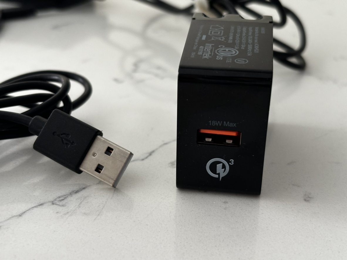 2 VITAL wireless phone chargers image indicator(3)