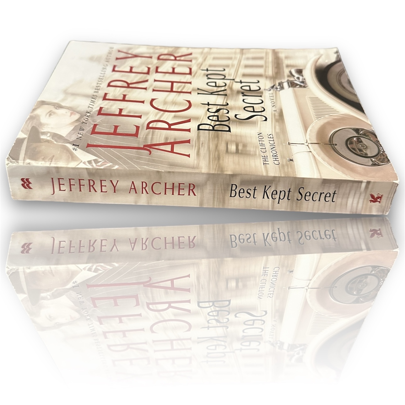Best Kept Secret by Jeffrey Archer - Paperback (New) - photo 3