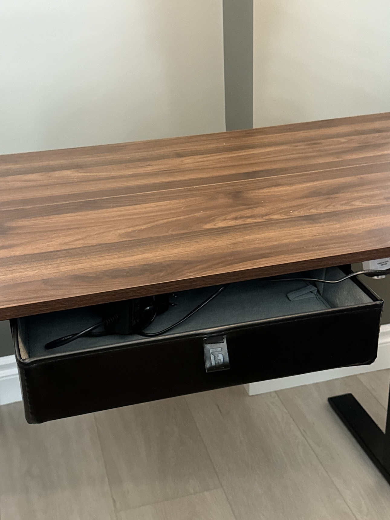 Adjustable computer desk - photo 2