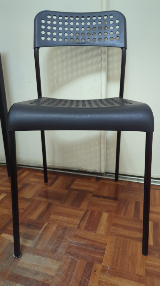 IKEA Plastic Chair - photo 2