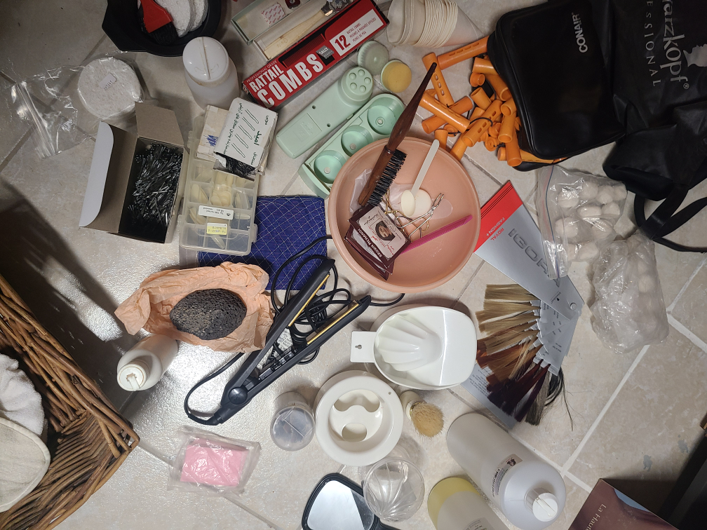 Hair Salon  Supplies and nails and esthetics image indicator(7)