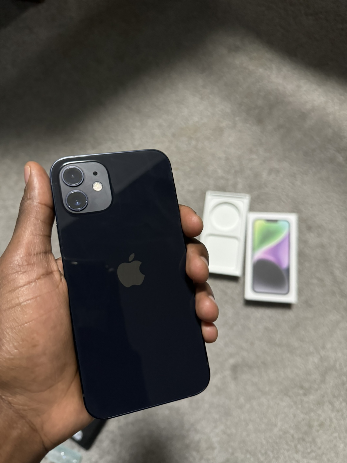 iPhone 12 64 GB - Midnight