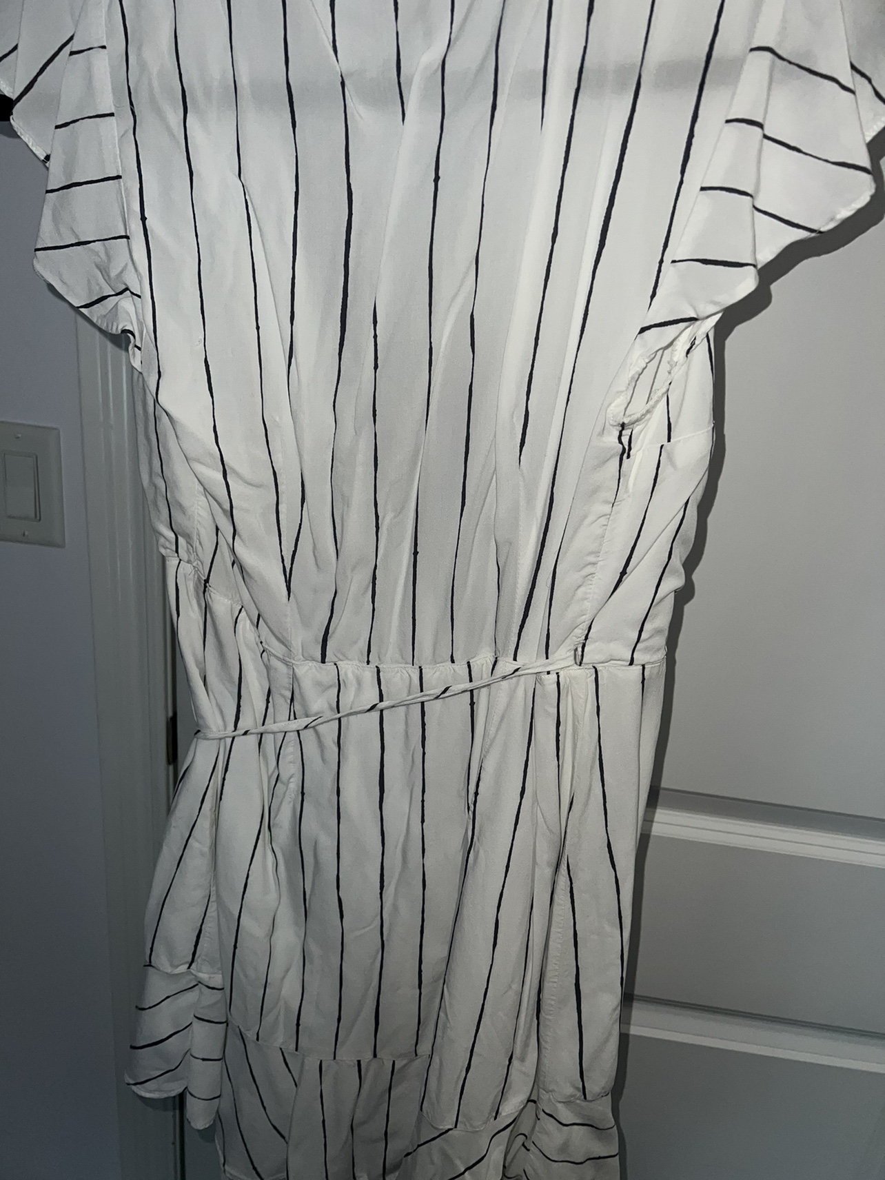Abercrombie & Fitch White Blue Striped Wrap Ruffle Mini Dress image indicator(5)