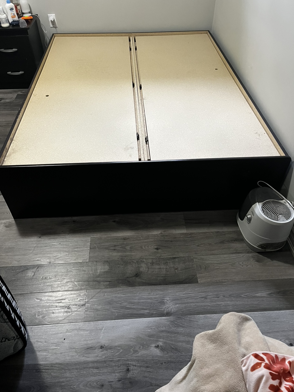 Double storage bed Indian style with box 80”40 moving sale