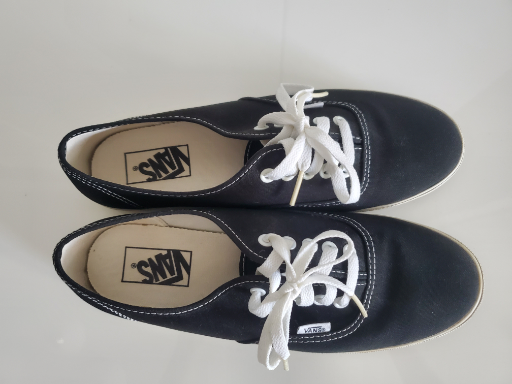 Van's sneakers image indicator(3)