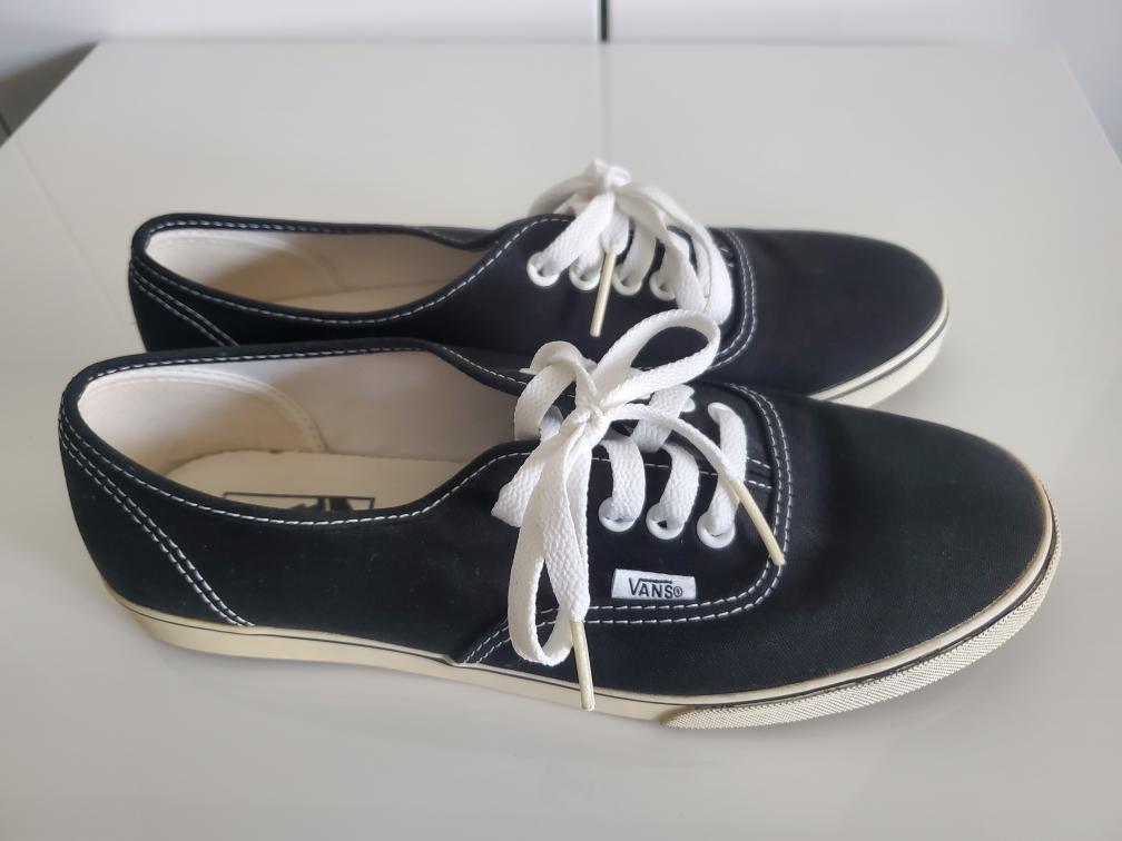 Van's sneakers image indicator(5)