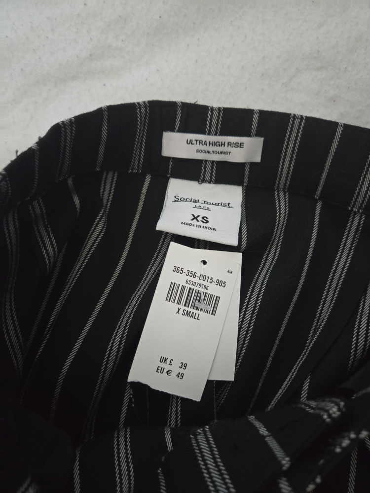 NWT Size 0 Wide Leg Pants image indicator(2)
