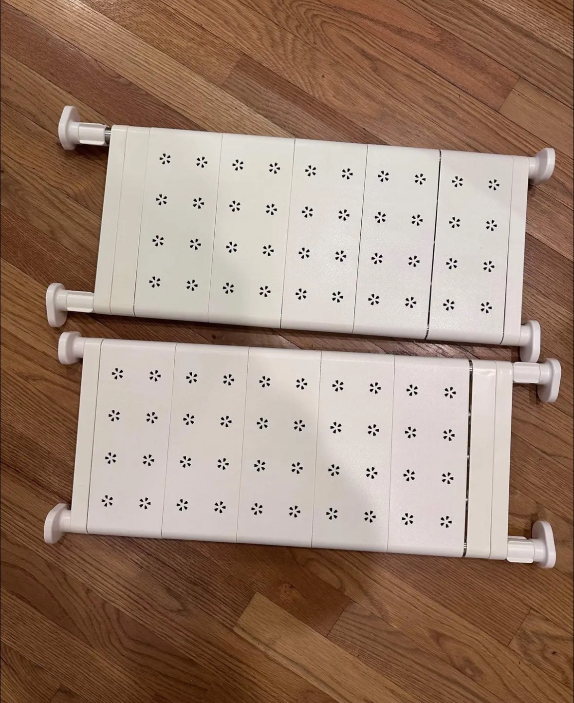 Adjustable White Shelves (2)