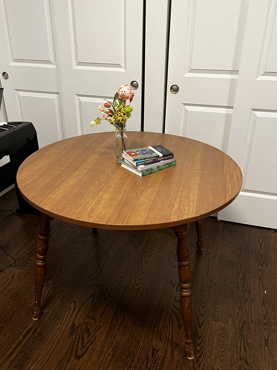 Round Wooden Table - photo 2