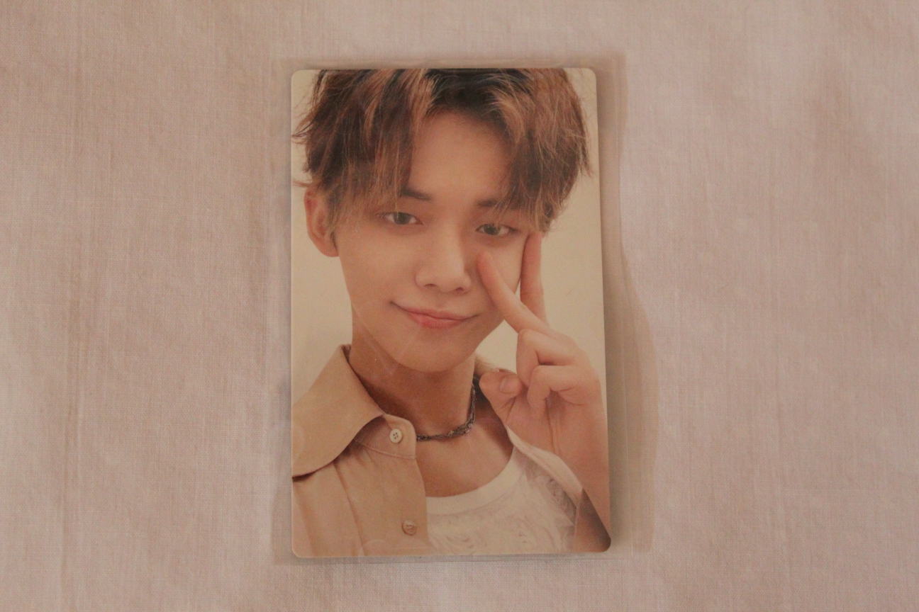 KPOP TXT Good Boy Gone Bad CD Version B+ Photocard - photo 2