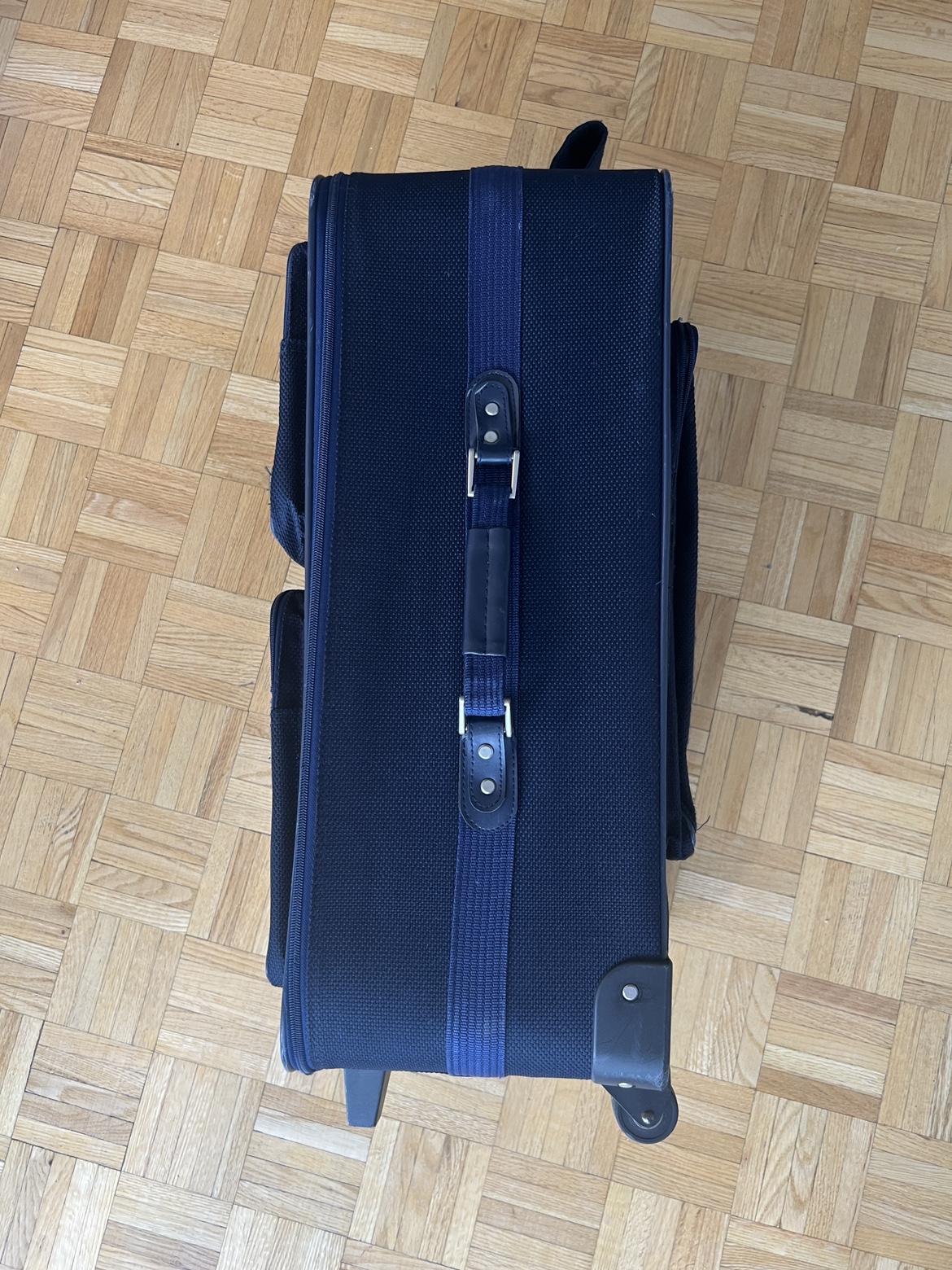Suitcase - Navy Blue image indicator(3)