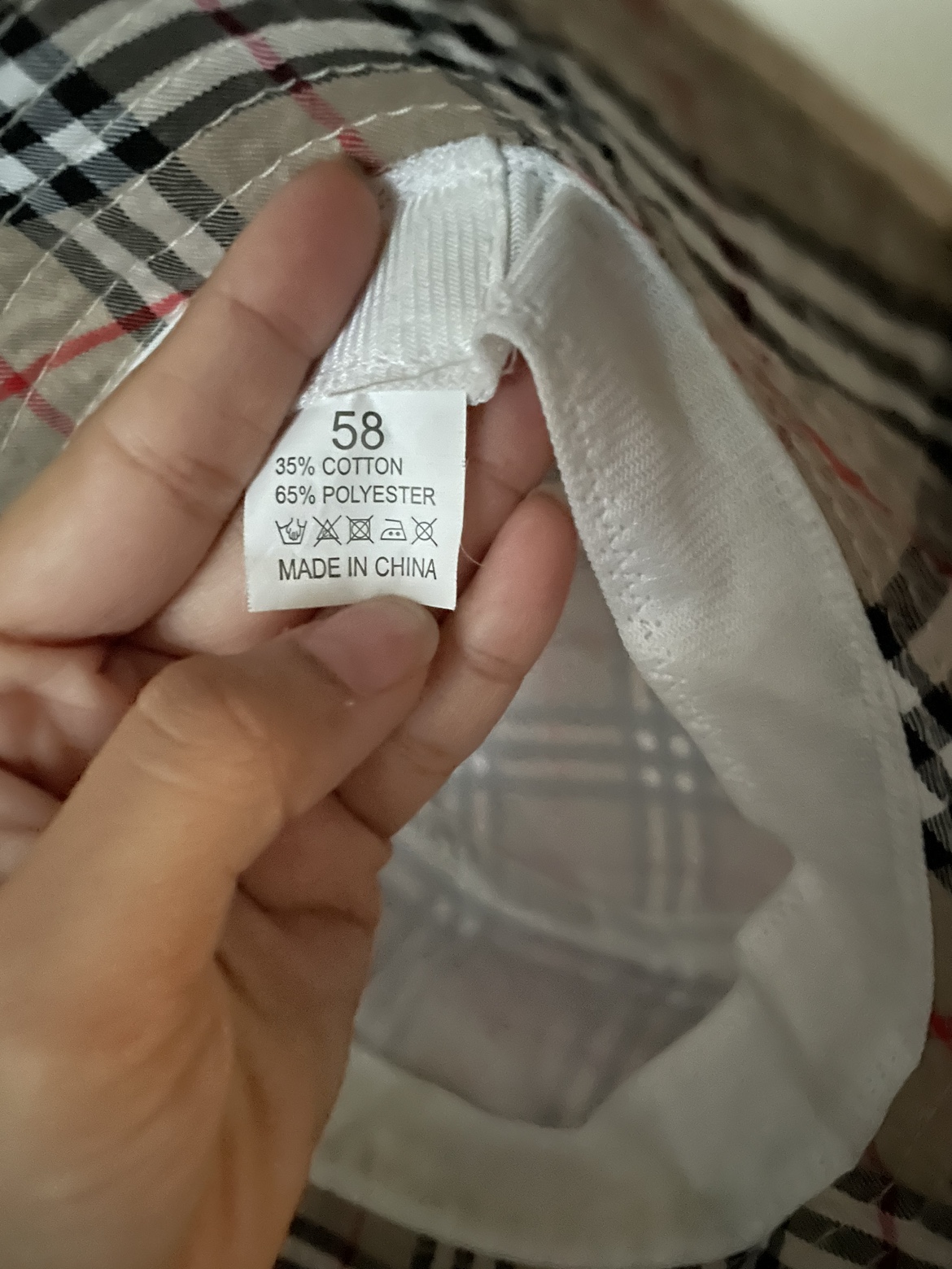 Burberry style bucket hat image indicator(2)