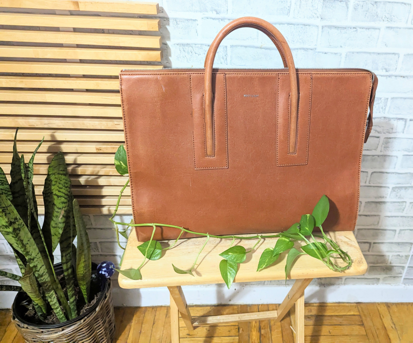 Matt & Nat  Laptop Vegan Leather Bag image indicator(10)